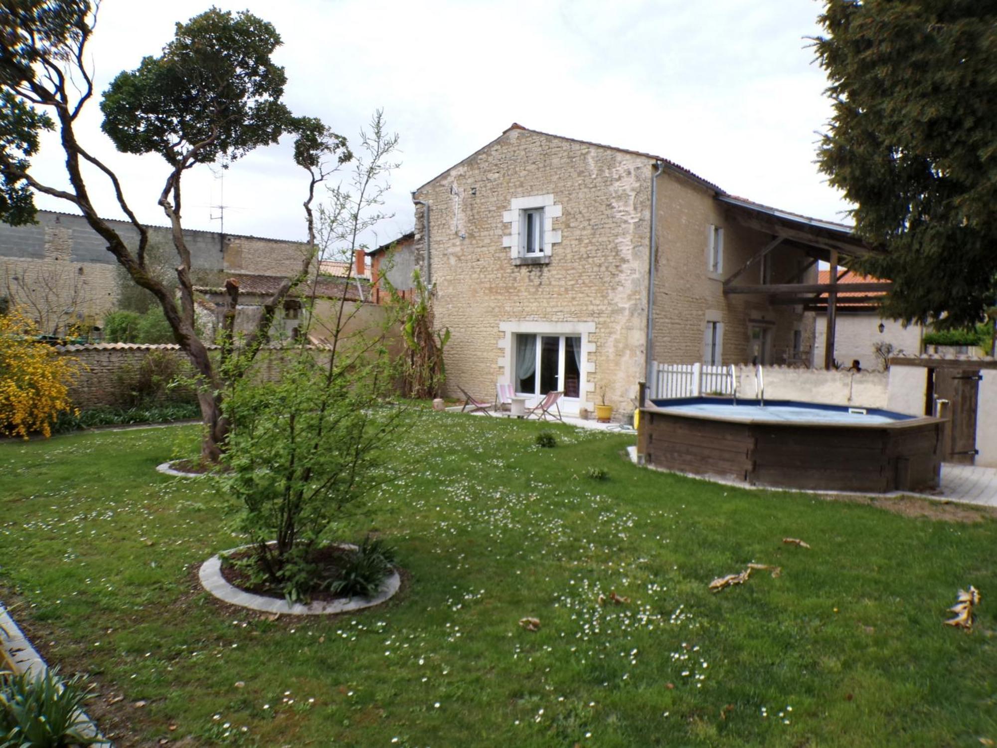 Le Logis De La Venise Verte Saint-Hilaire-la-Palud Buitenkant foto